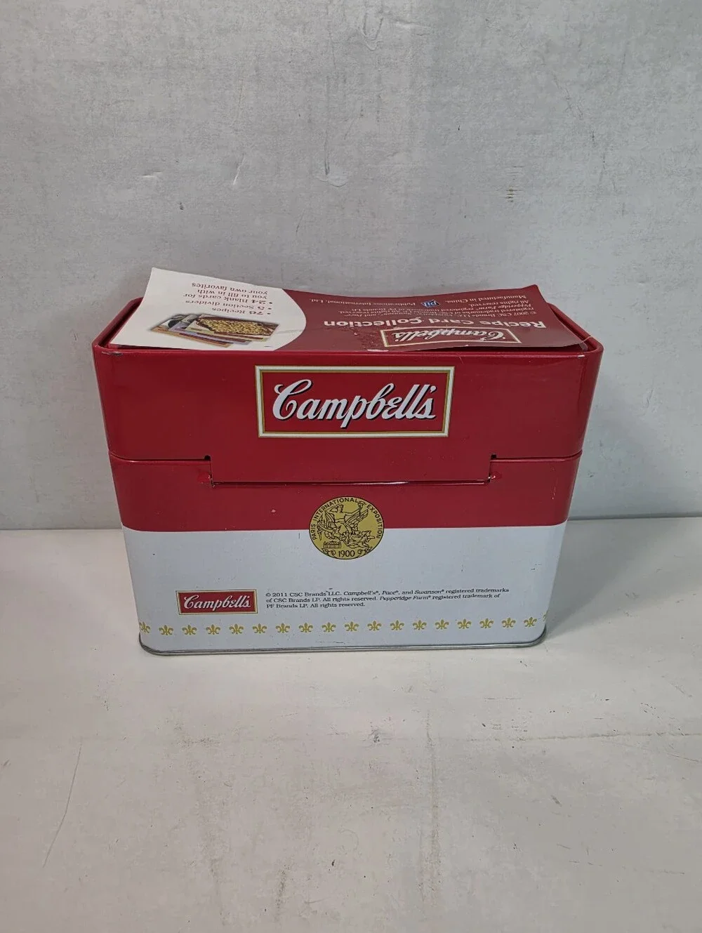 Campbell's Soup Recipe Card Collection in Collectible Metal Tin 2013. NOB